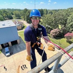 Meet your Posher, Hunter